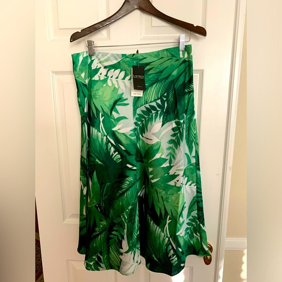Ralph Lauren Dresses & Skirts - NWT Ralph Lauren Midi Skirt: Resort Collection, Green Leaves, Elastic Waist, 12P